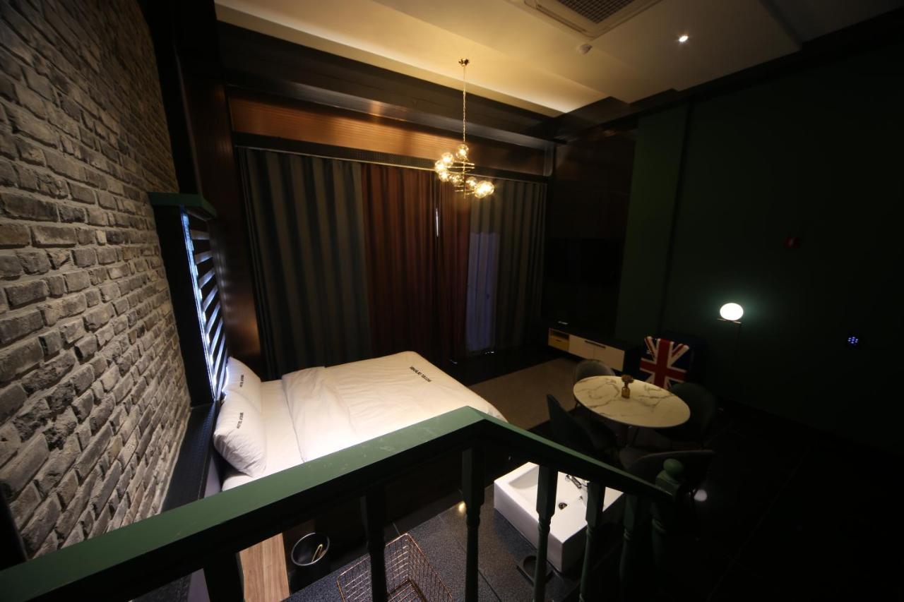 Hotel Yeogiatte Daegu Station ภายนอก รูปภาพ